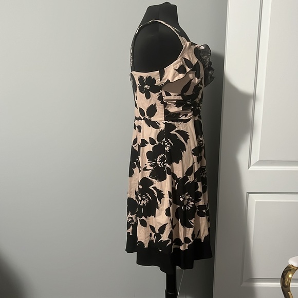 Perceptions New York Dress - Picture 2 of 5
